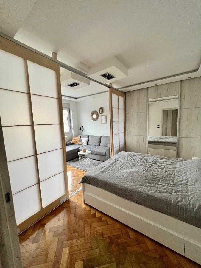Comfortable Apartment In City Hub Белград Екстер'єр фото